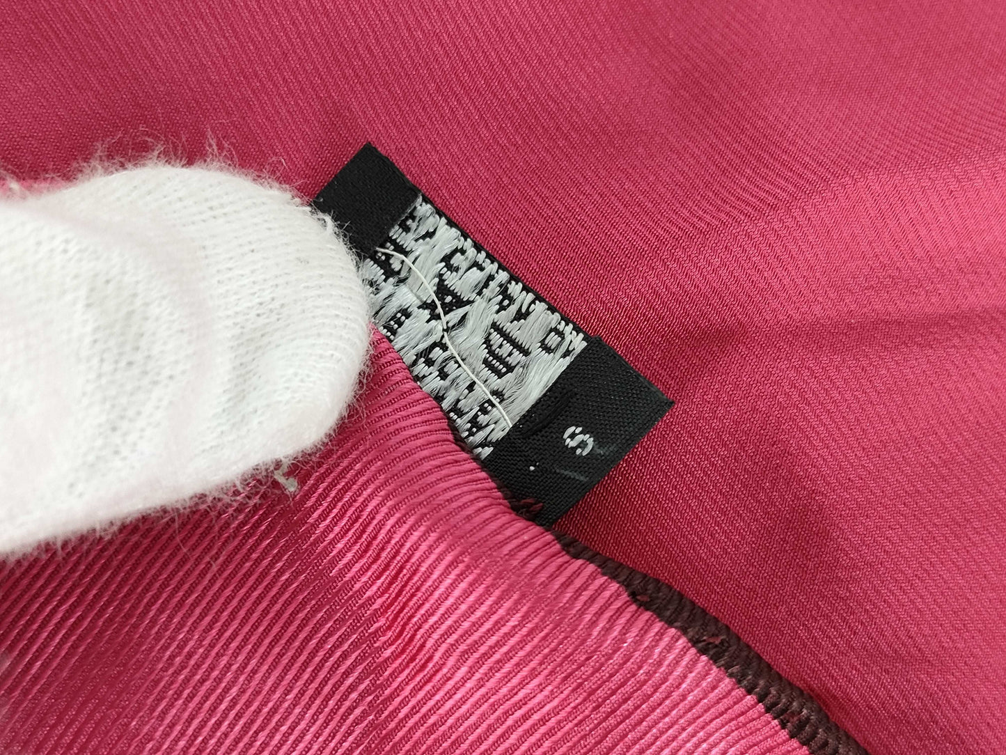 HERMES Carre Hermes Triangle Scarf Scarf