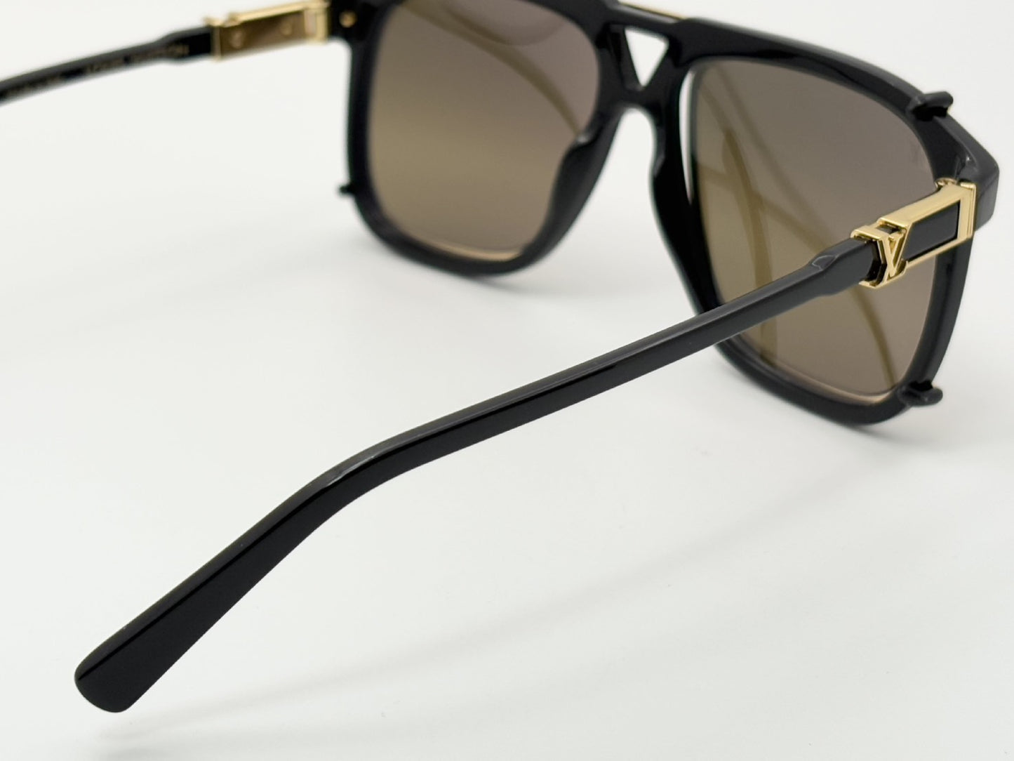 LOUIS VUITTON Z1085W Sunglasses LV Satellite 58□15-145 Sunglasses Black RG0199 Case Included Sunglasses/Eyeglasses