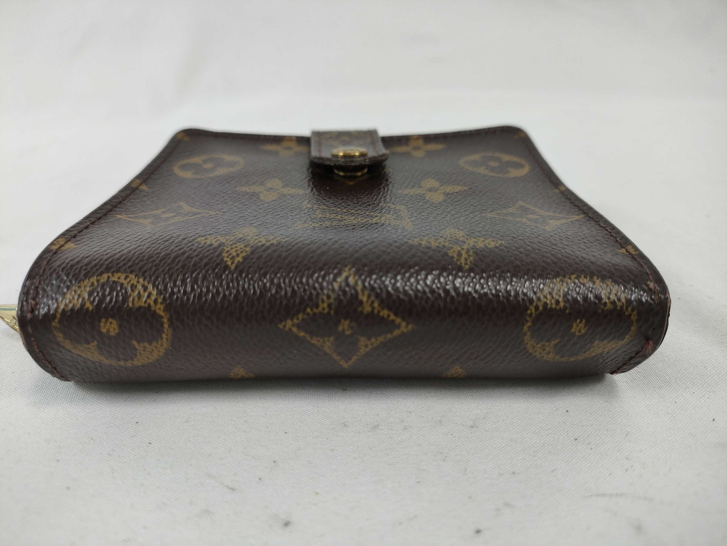 LOUIS VUITTON Monogram Louis Vuitton Monogram Folding Wallet