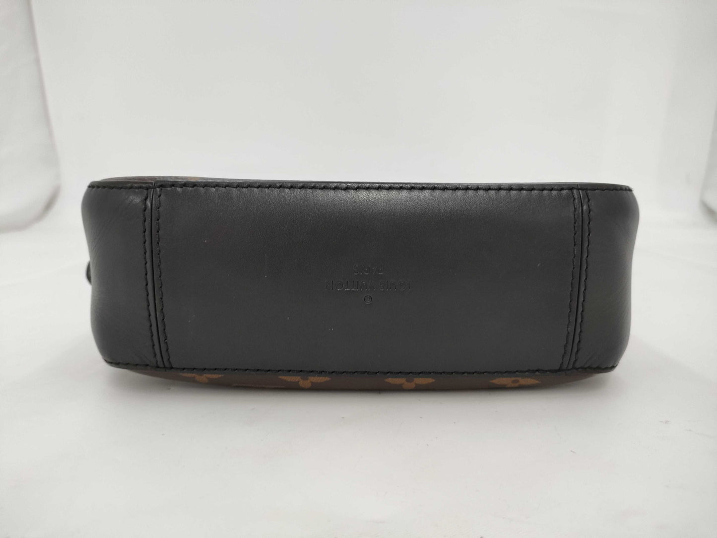 LOUIS VUITTON Louis Vuitton Monogram Noir Sainte-Tonge M43555 Shoulder Bag