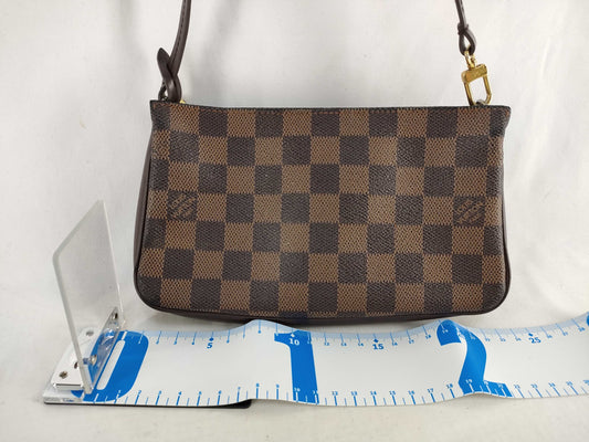 LOUIS VUITTON Damier Vuitnavona Pouch