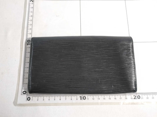 LOUIS VUITTON Epi Vuitton Epi Portefeuille Sara Martier Engraved Long Wallet Black Wallet