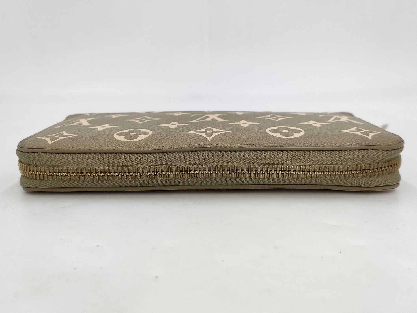 LOUIS VUITTON Louis Vuitton LOUIS VUITTON Zippy Wallet Wallet