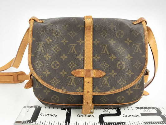 LOUIS VUITTON Louis Vuitton Saumur Shoulder Bag