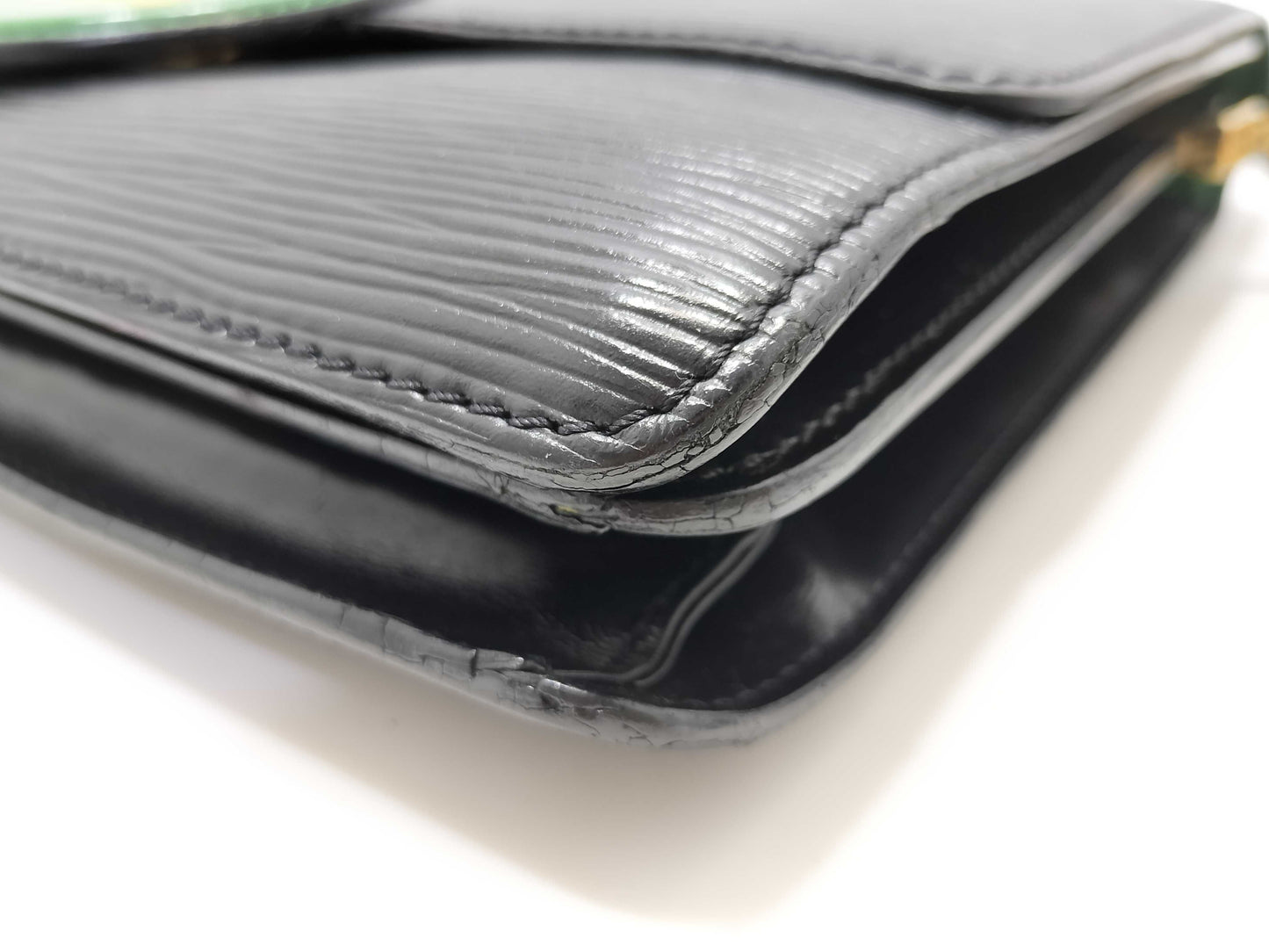 LOUIS VUITTON Epi LV Epi Freerun Green x Noir Shoulder Bag