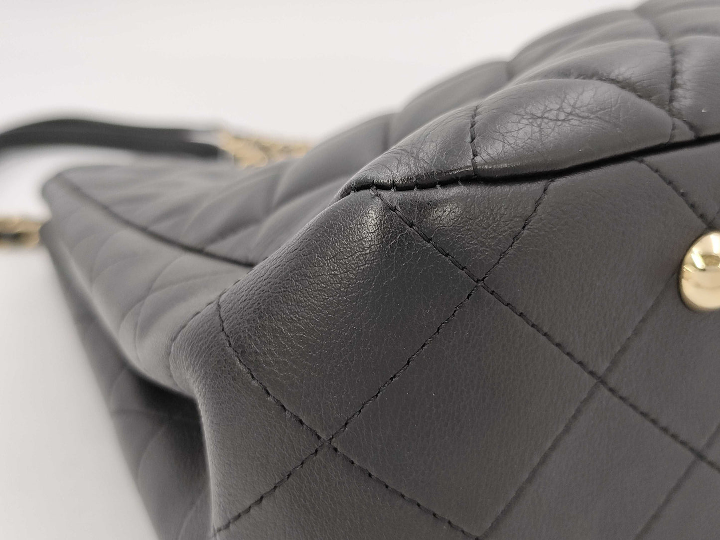 CHANEL CHANEL Classic Matelasse Shoulder Bag