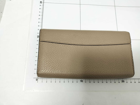 LOUIS VUITTON Capucines Taurillon Long Wallet Wallet