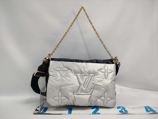 LOUIS VUITTON Maxi Multi Pochette Accessoires M21057 Shoulder Bag