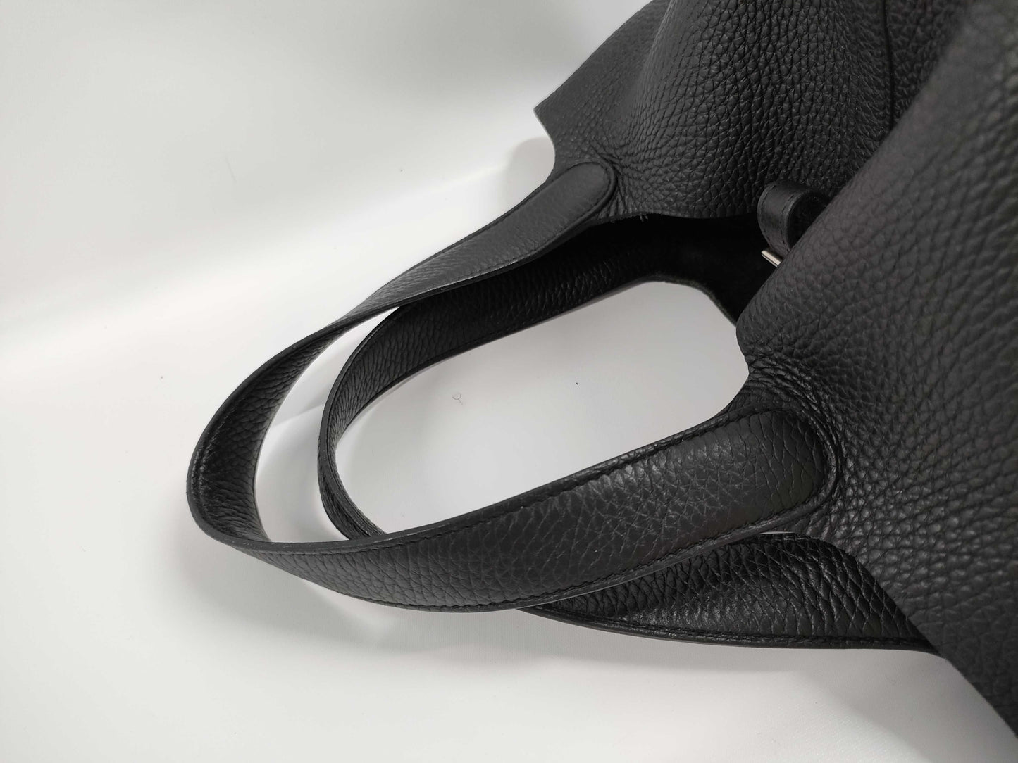 HERMES Picotin Lock 22 Black Handbag with Y Stamp