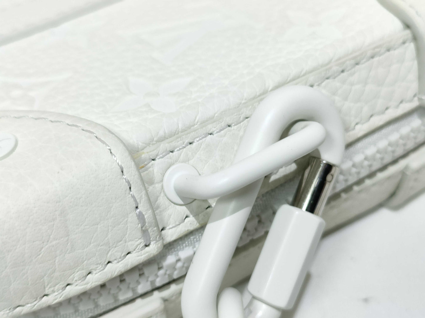 LOUIS VUITTON Monogram LV Shoulder Bag