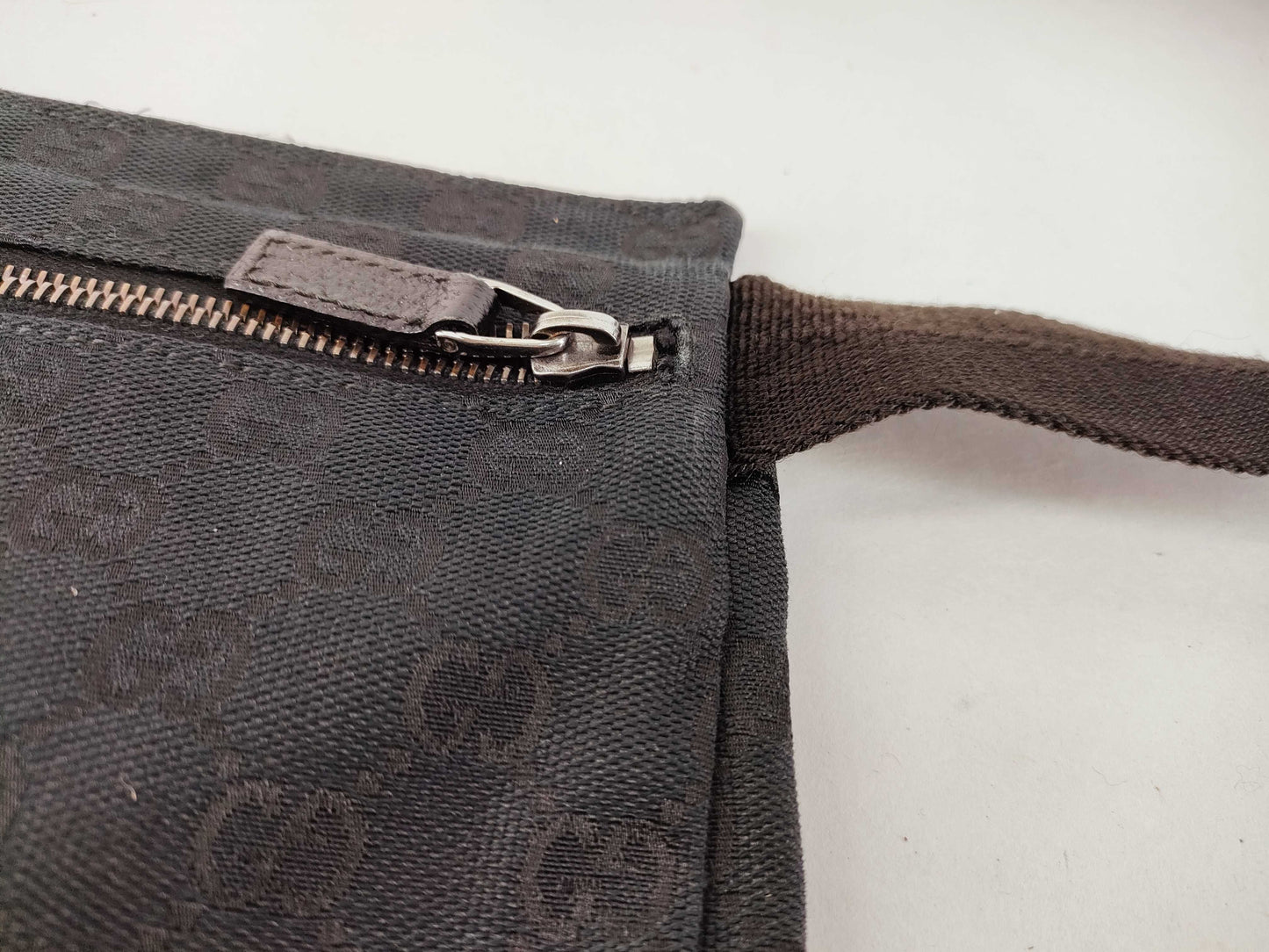 GUCCI GG Canvas Gucci Body Bag Shoulder Bag