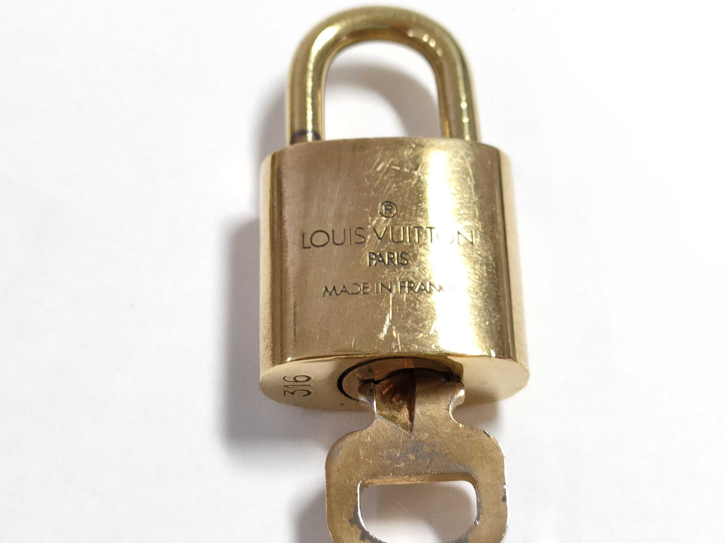 LOUIS VUITTON Cadena & Key x 10 Other Accessories