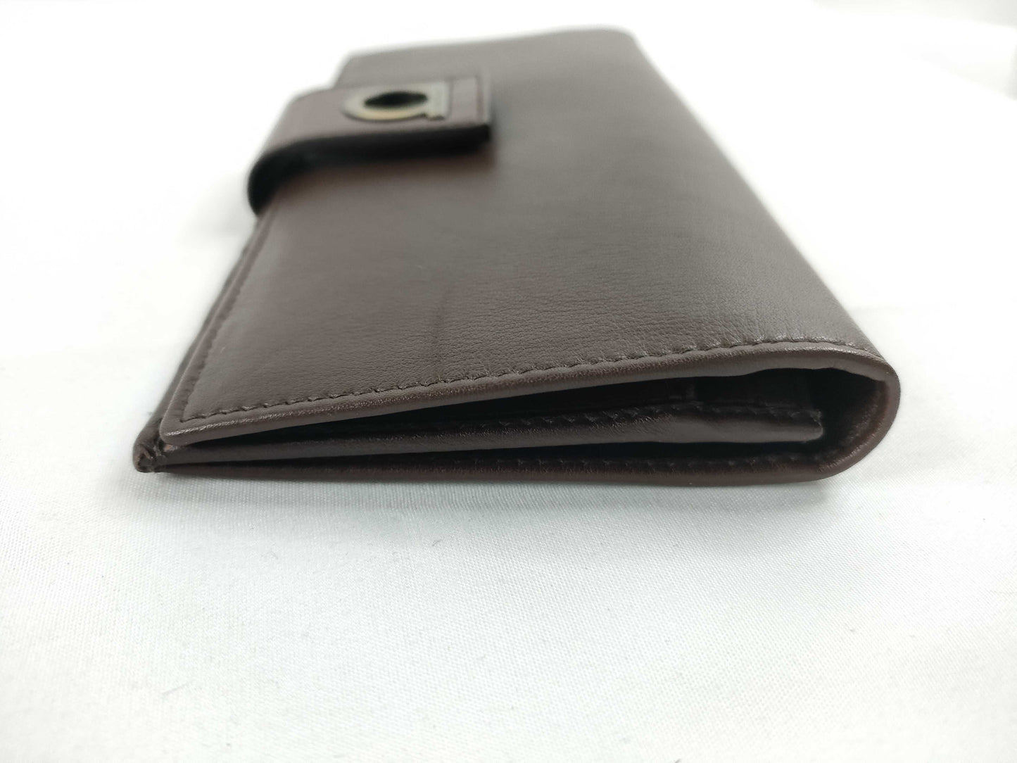 Salvatore Ferragamo Gancini Ferragamo Gancini Bi-fold Long Wallet Brown