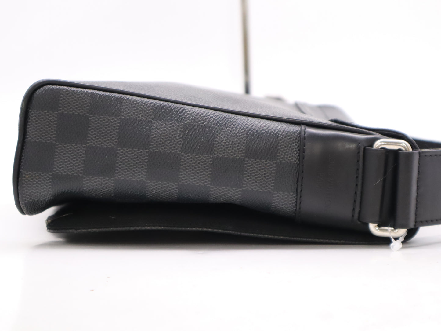 LOUIS VUITTON N41054 Graphite District PM NM Shoulder Bag/Messenger Bag with LV League Travel Sticker