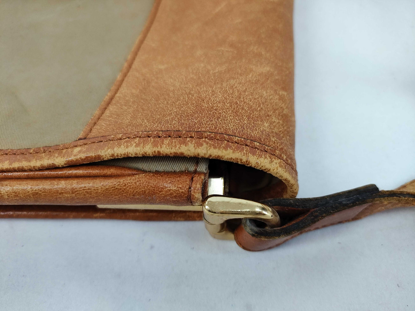 BURBERRY Shoulder Bag with Nova Check Interior