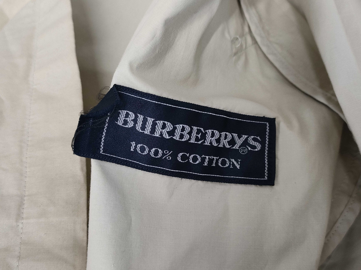 Burberry Trench Coat Size 9AR C-TK83 Coat