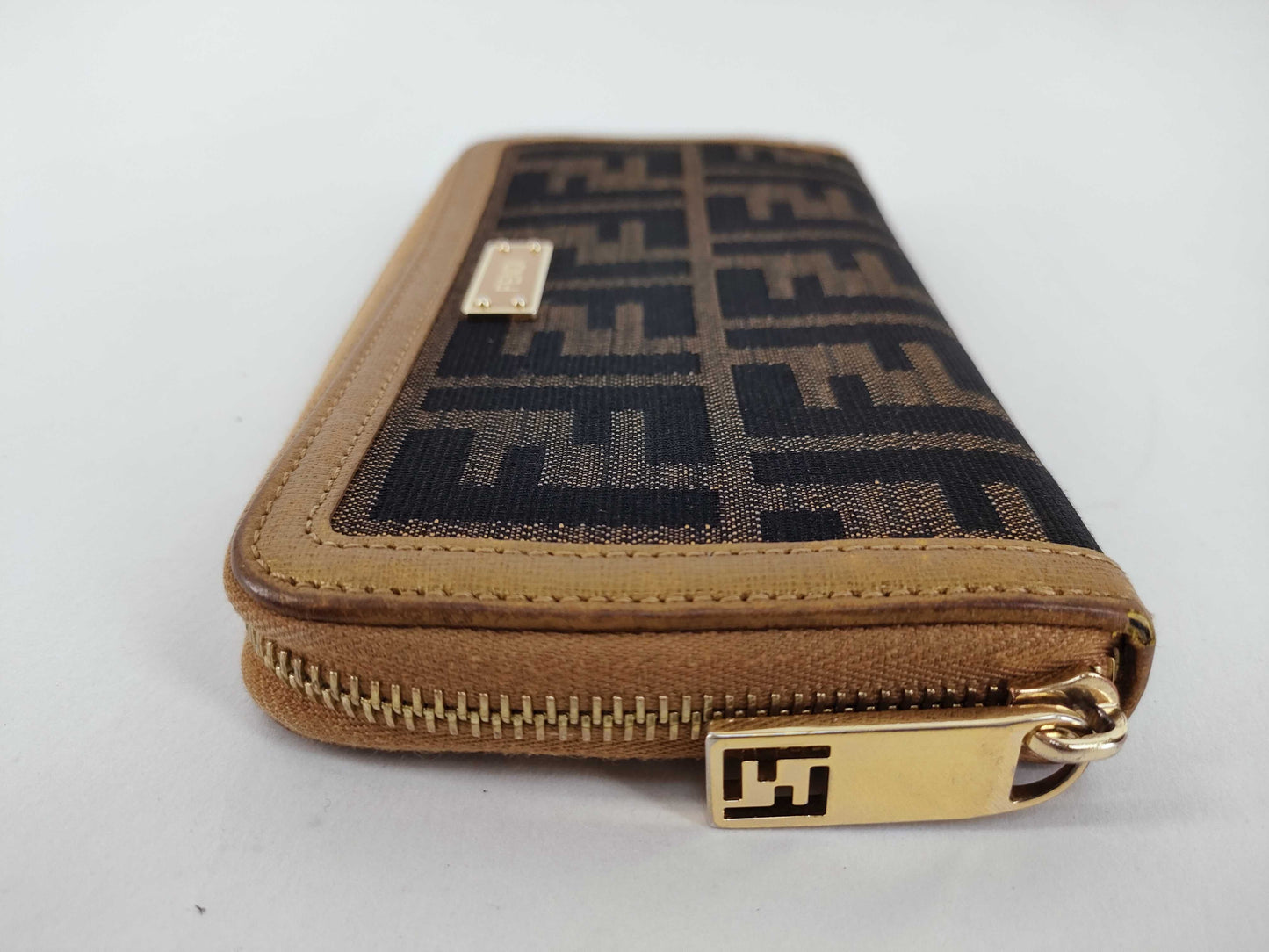 FENDI Zucca Pattern Round Zip Long Wallet Wallet