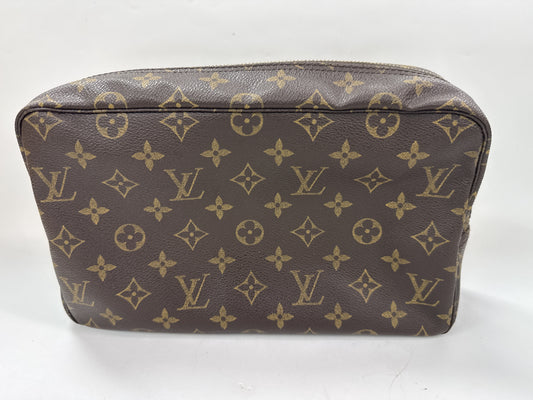 LOUIS VUITTON Truss Toilette 28 Pouch