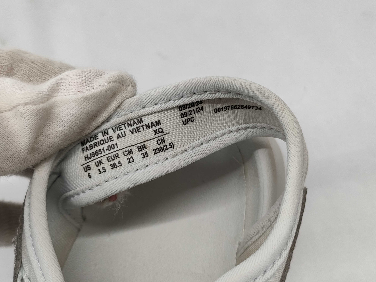 NIKE Air Max Koko HJ9651-001 Size 23 Sandals