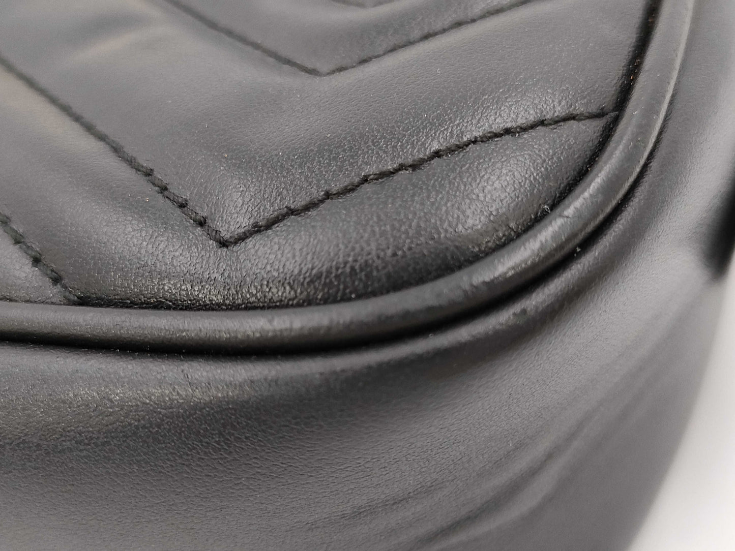 GUCCI Marmont Quilted Shoulder Bag