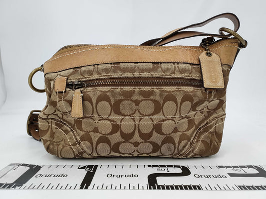 COACH Signature 10561 Shoulder Bag