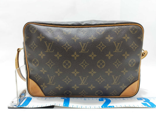LOUIS VUITTON Monogram Trocadero MB0051 Shoulder Bag