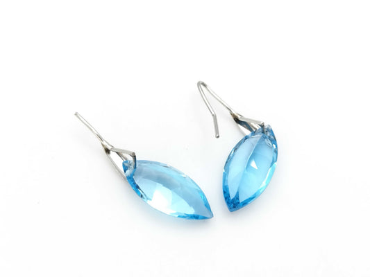 Blue Topaz PT900 1.8g Earrings