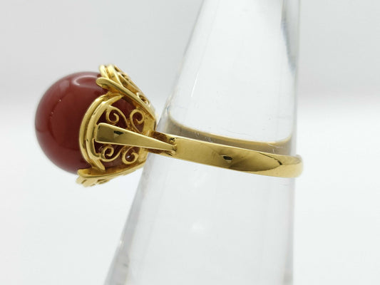 Coral ring, diameter approximately 11.7mm, 18K gold, 5.7g