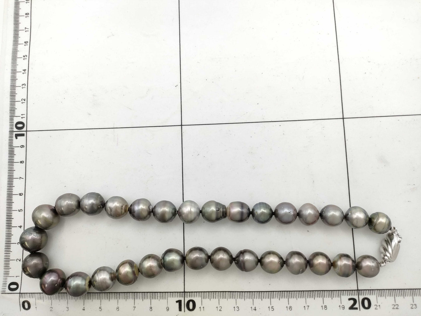 Semi-round pearl necklace, diameter approximately 11.9mm-15.4mm, sterling silver, 99.2g .