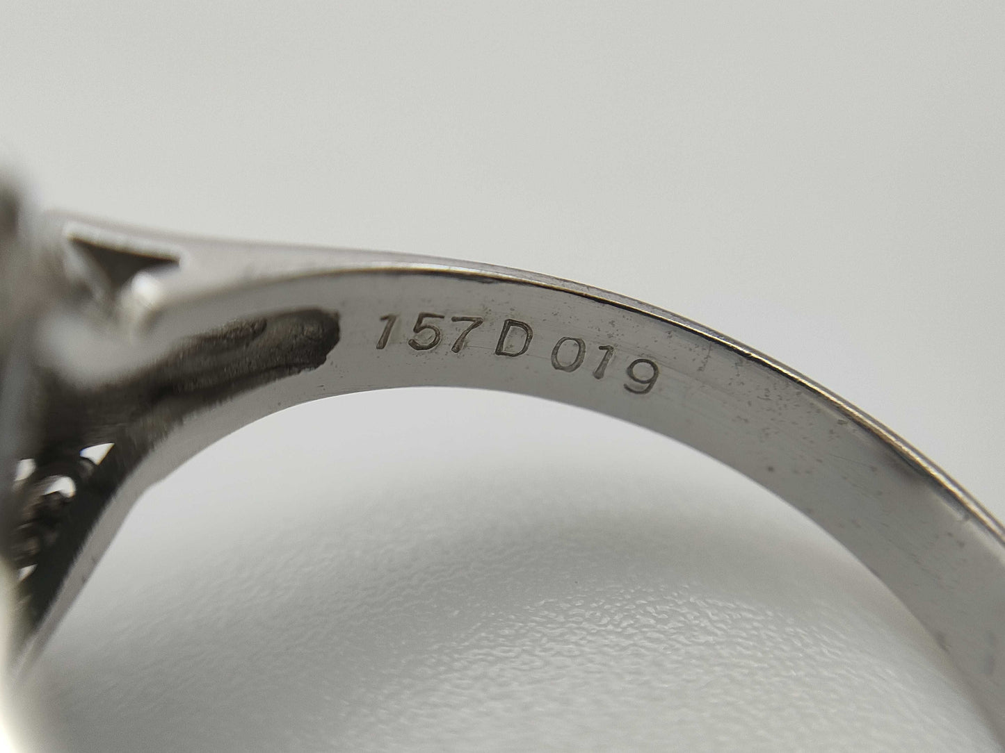 S1.57ct D0.19ct PT850 5.0g Ring