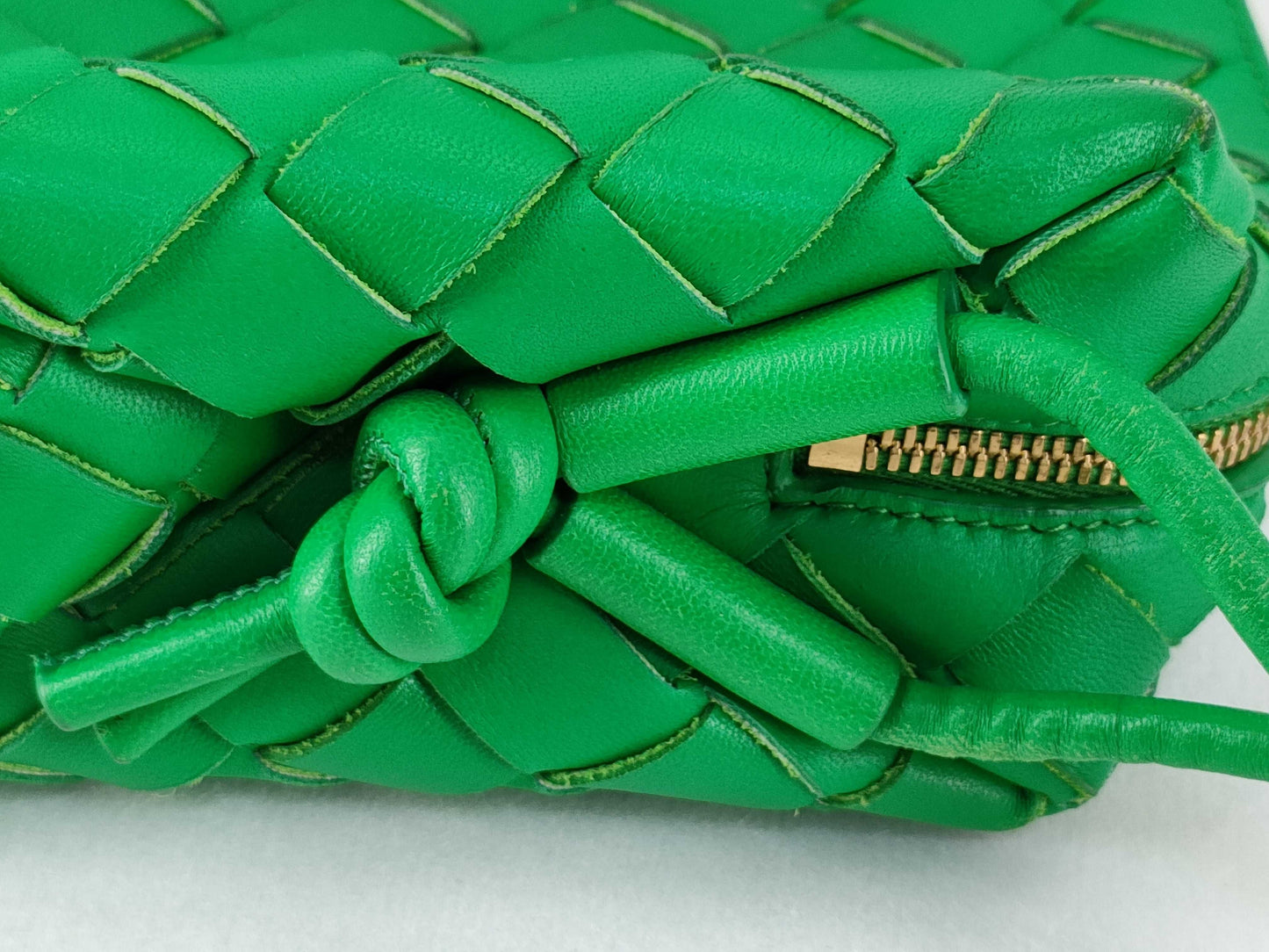 BOTTEGA VENETA Intrecciato Mini Loop Camera Bag Shoulder Bag 680254 Paraquito Lambskin Shoulder Bag