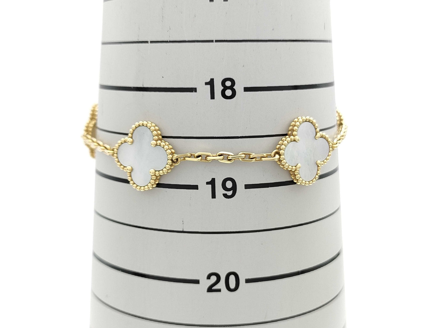 Van Cleef & Arpels Vintage Alhambra 5-Piece Mother-of-Pearl Bracelet/Bangle in Yellow Gold and Au750, 12.0g