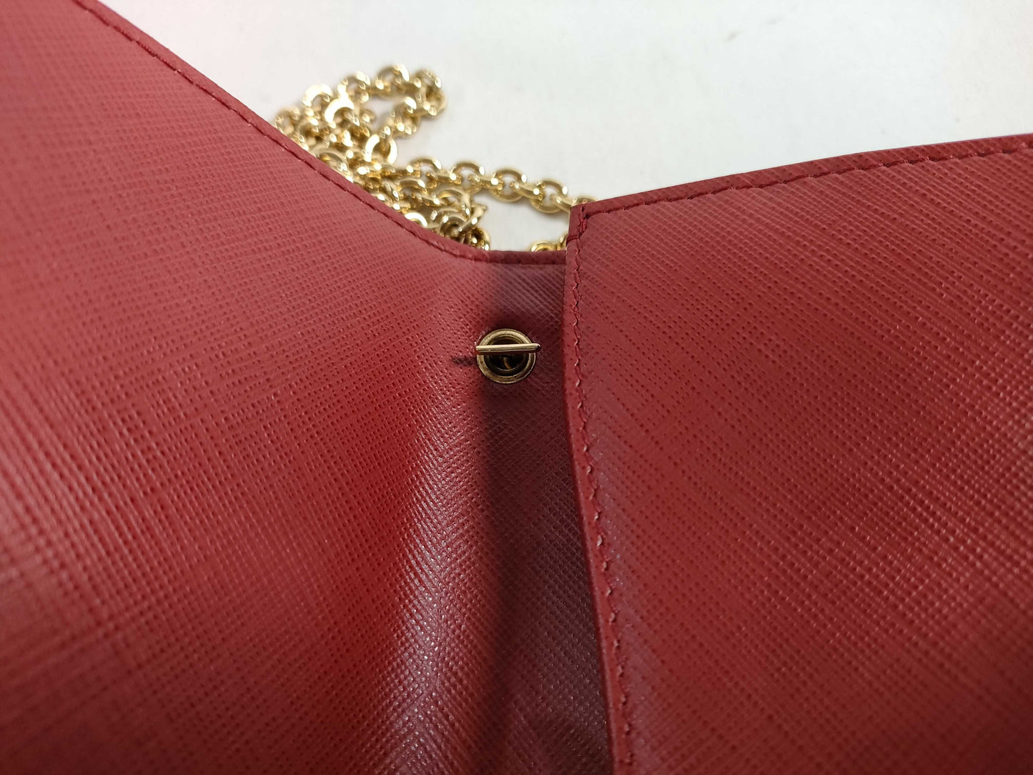 Salvatore Ferragamo Vara Chain Shoulder Bag, Red