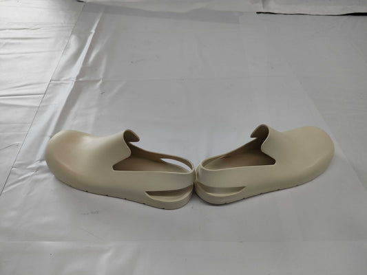 BOTTEGA VENETA Paddle Sandals Size 38 Sandals