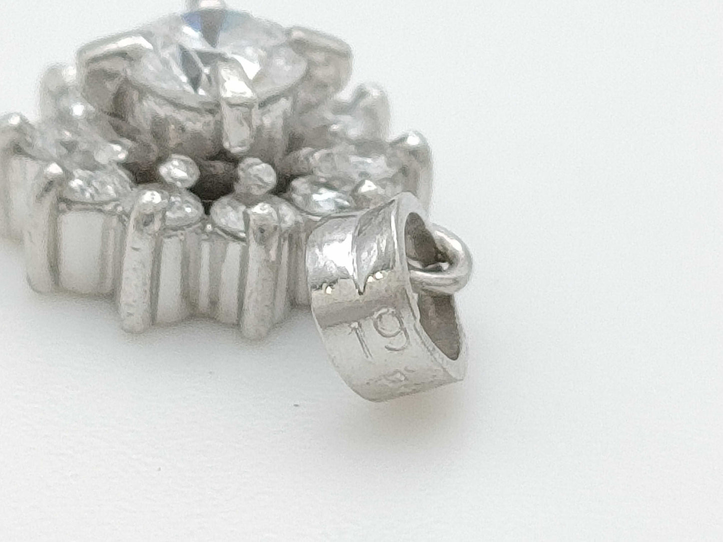 Diamond PT900 1.4g Pendant Top