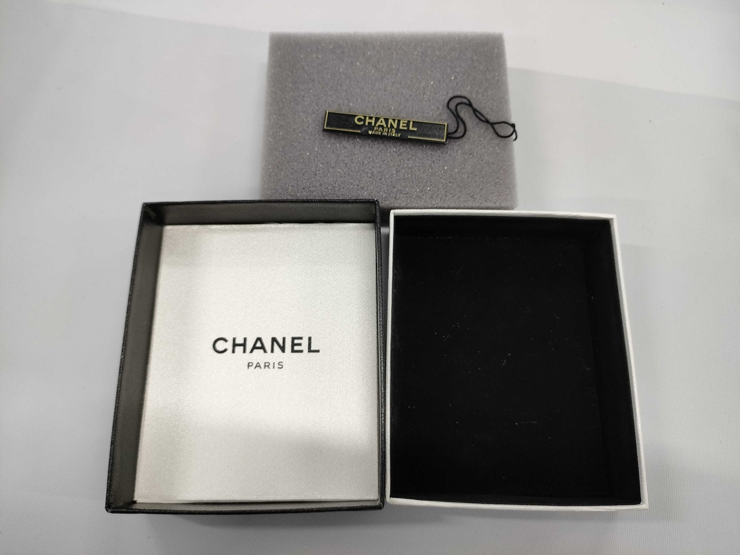 CHANEL 20-piece set of empty boxes. Brand-name empty boxes. Boxes.