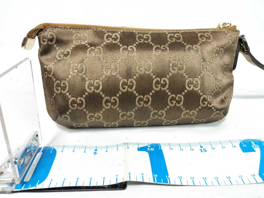 GUCCI GG Canvas Pouch Gucci GG Canvas Pouch