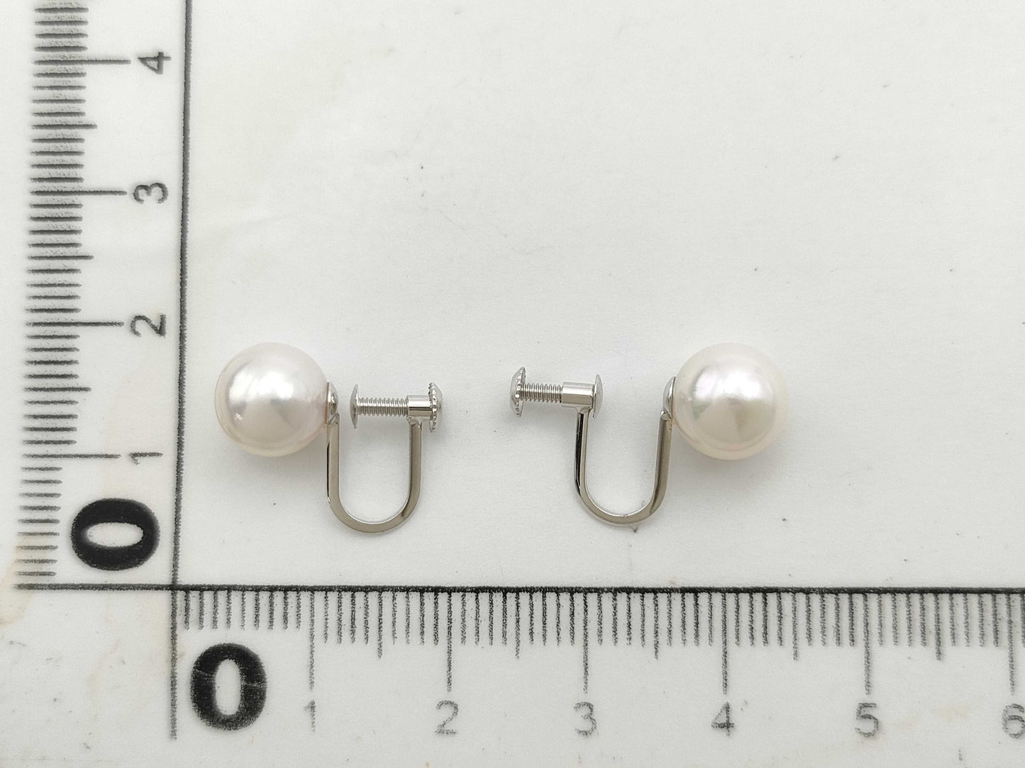 Pearl diameter: approx. 7.8-7.9mm, PT900, 2.4g, earrings