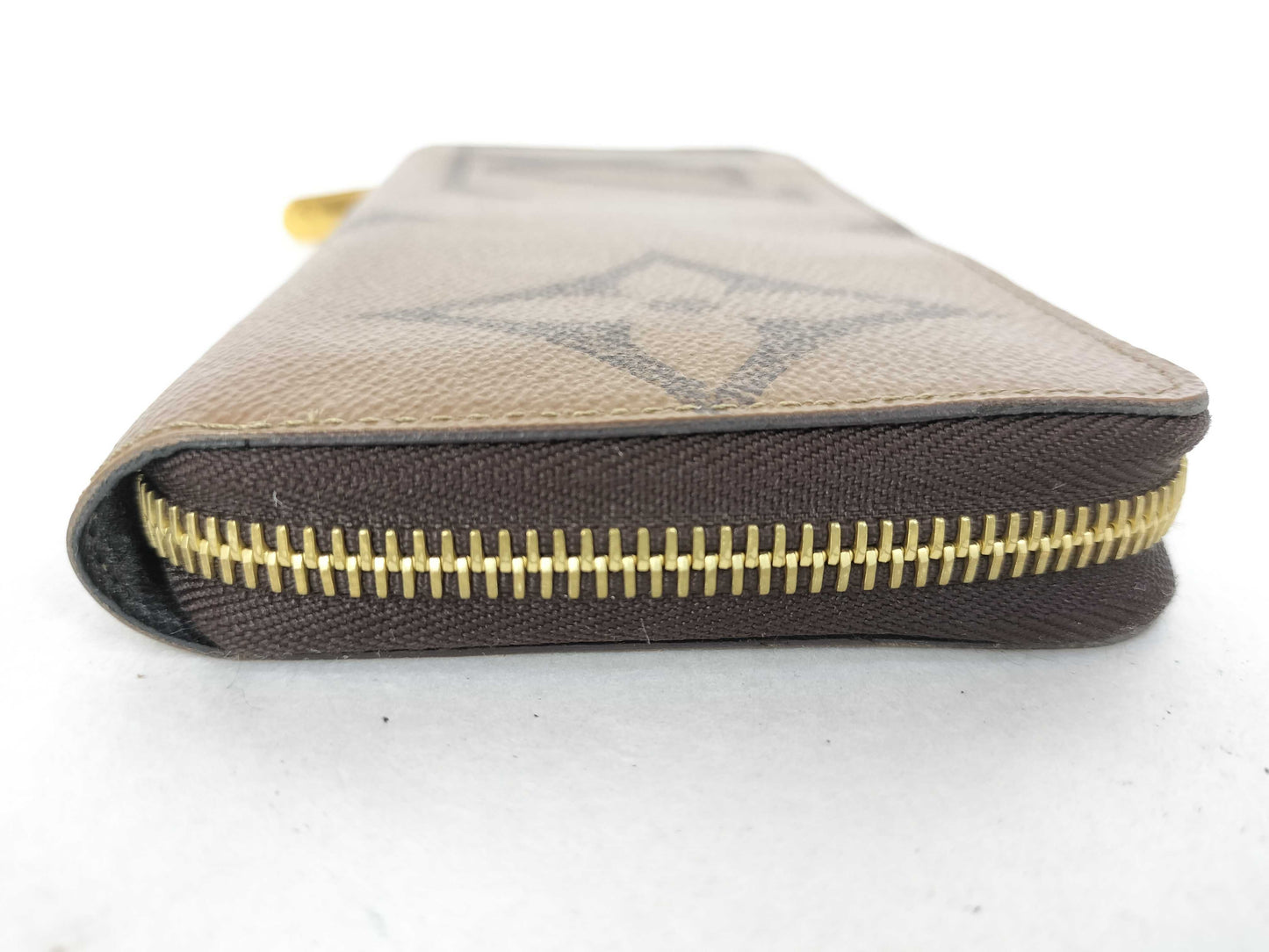 LOUIS VUITTON Monogram Giant Zippy Wallet
