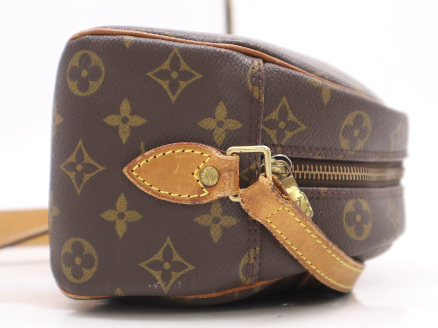 LOUIS VUITTON Monogram M51221 Monogram Blois Shoulder Bag