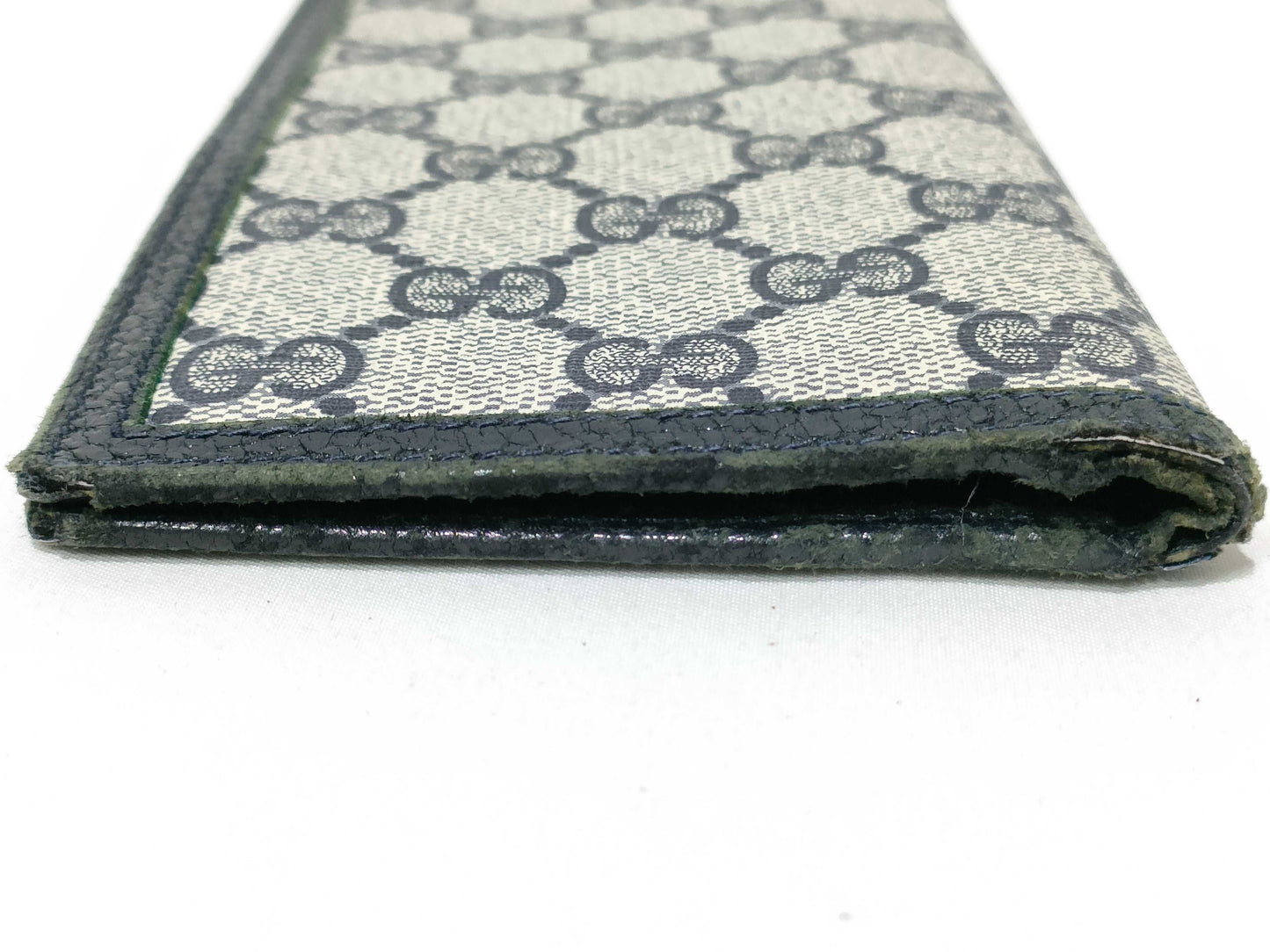 GUCCI GG Supreme Gucci Wallet