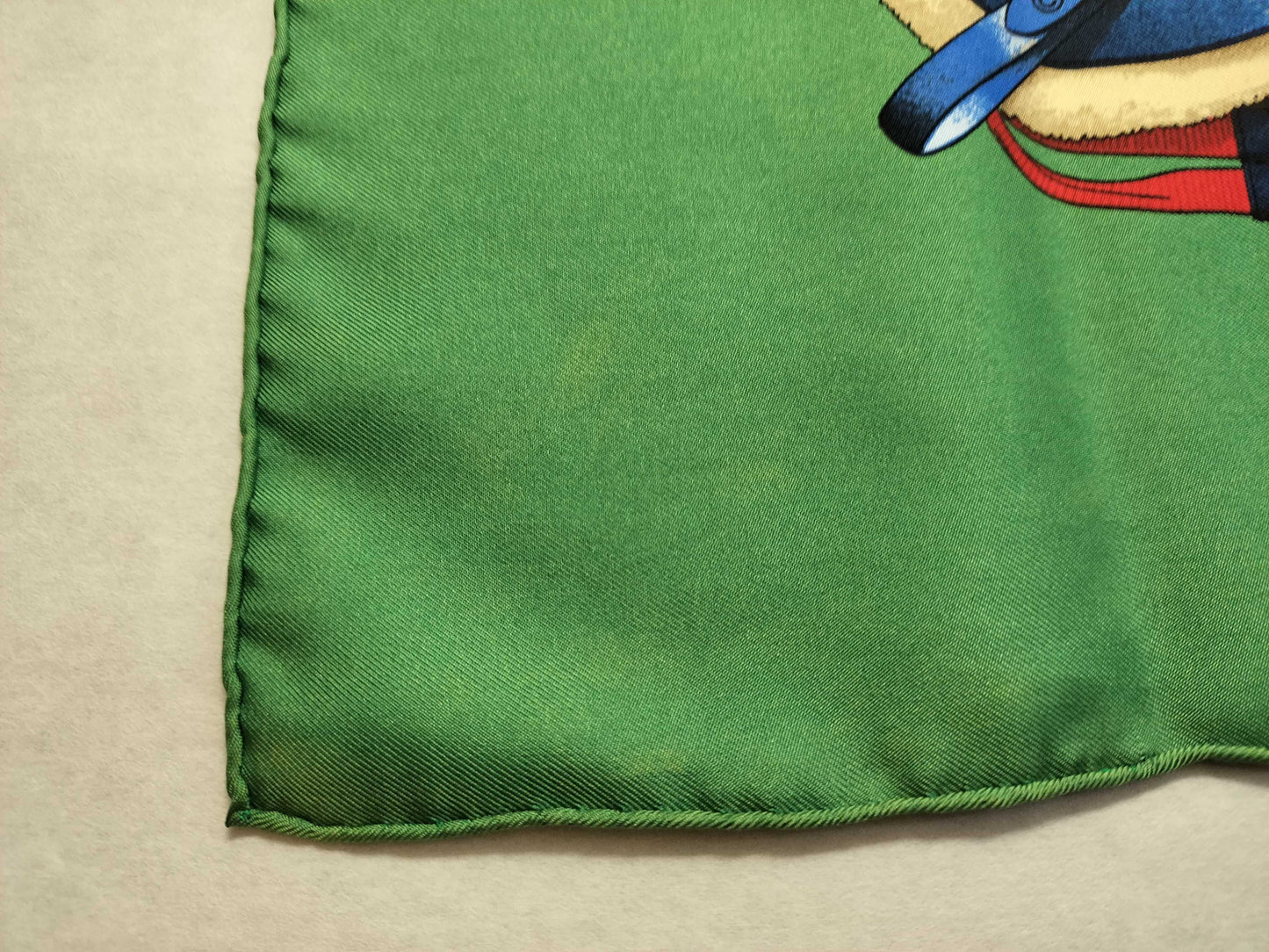 HERMES Carre Item Scarf