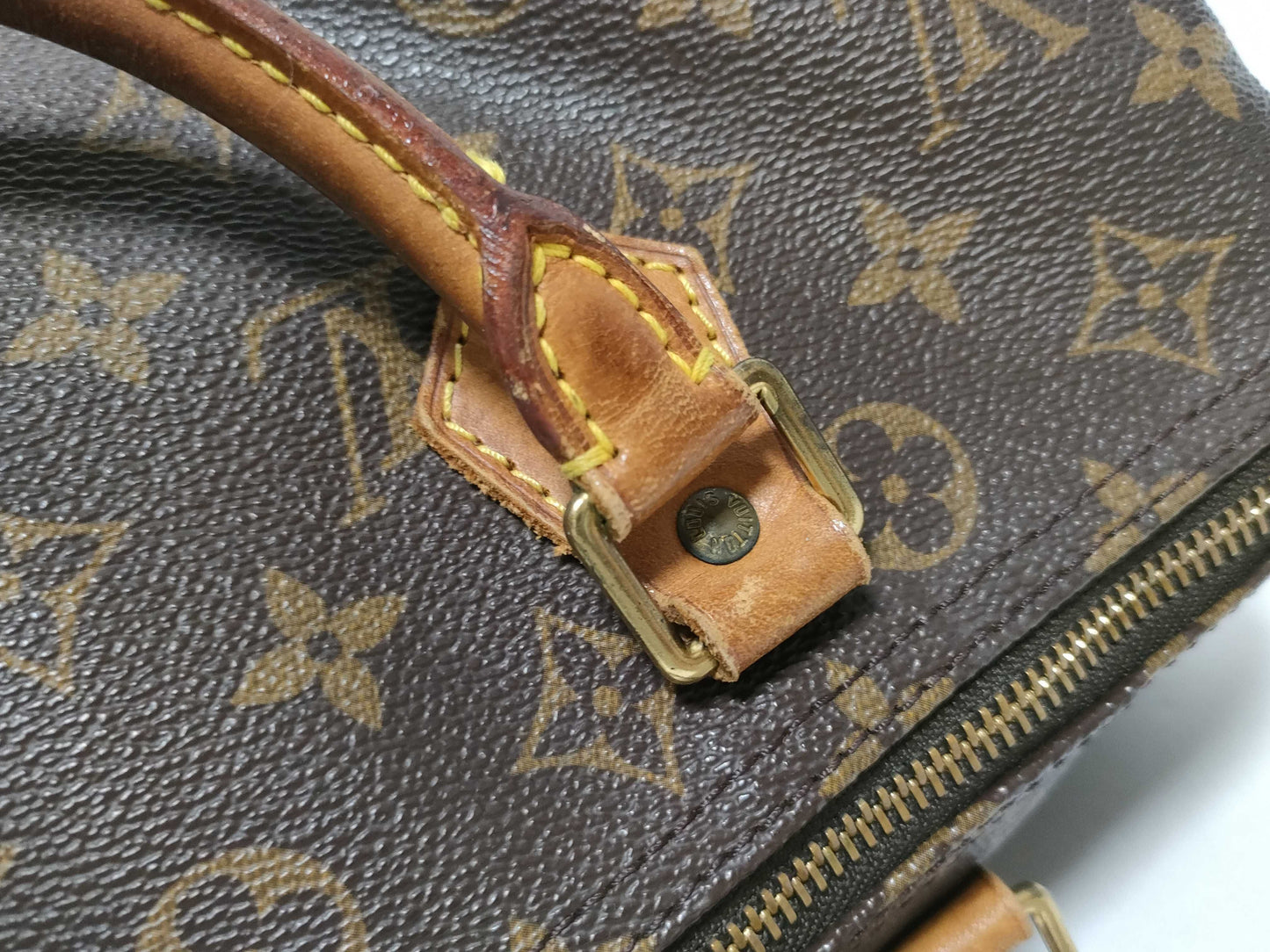 LOUIS VUITTON Monogram Louis Vuitton Monogram Speedy 30 Handbag