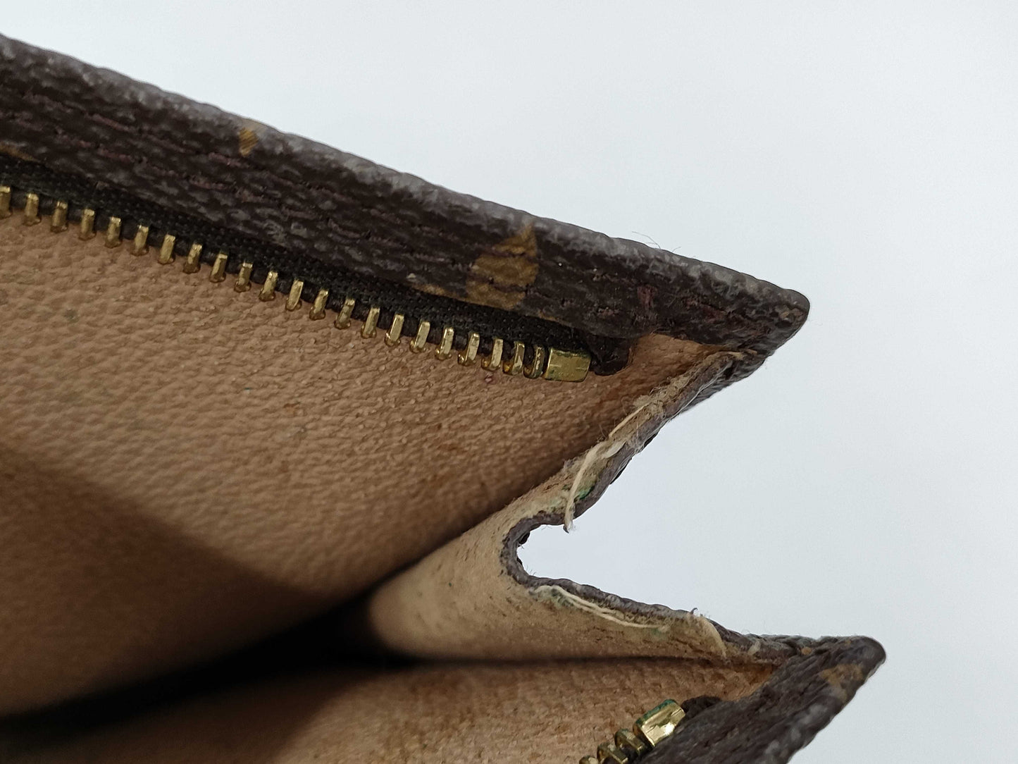 LOUIS VUITTON Pouch Louis Vuitton