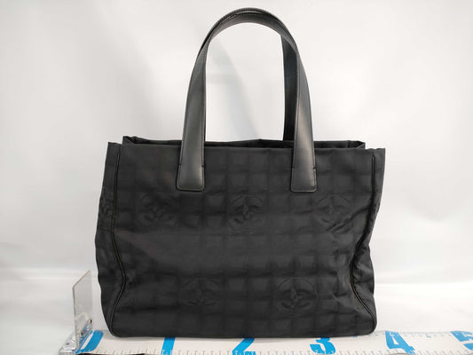 CHANEL Neutra MM Black Seal Tote Bag