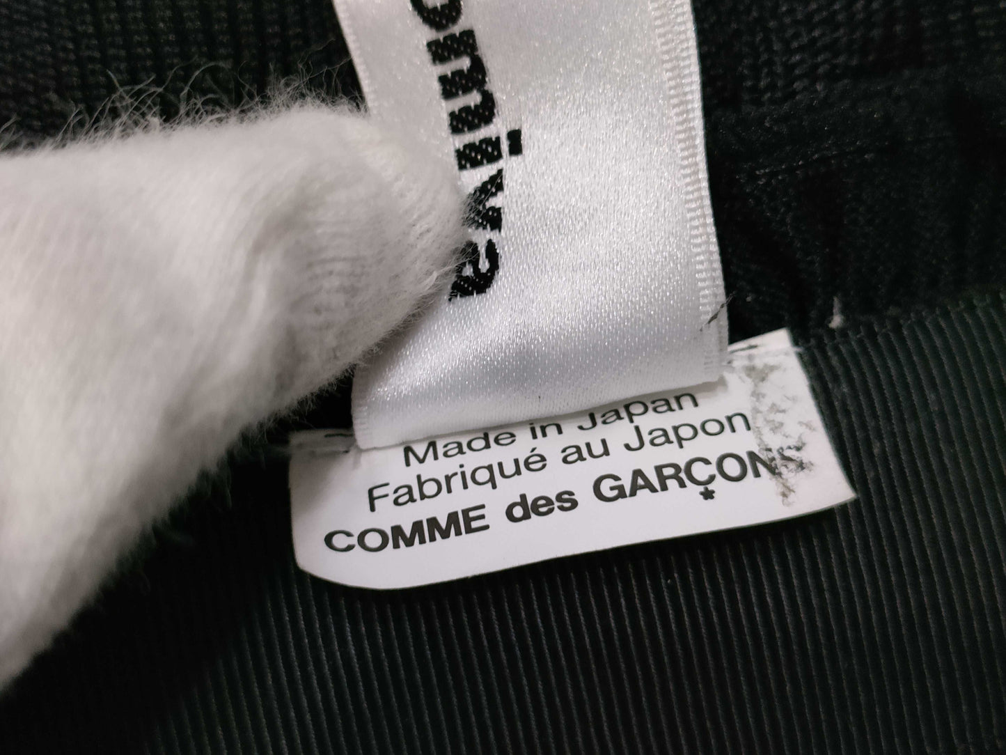 COMME des GARÇONS noir kei ninomiya COMME des GARÇONS 100% Silk Knit Top AD2020