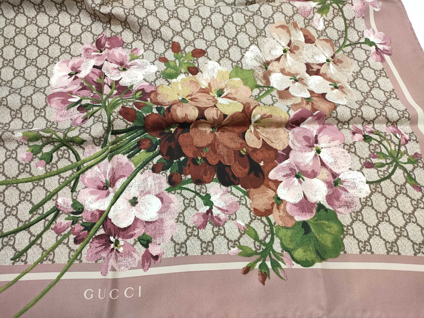 GUCCI Gucci Scarf Silk Multicolor Scarf