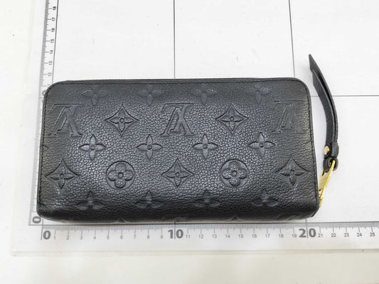 LOUIS VUITTON Monogram Empreinte Zippy Wallet