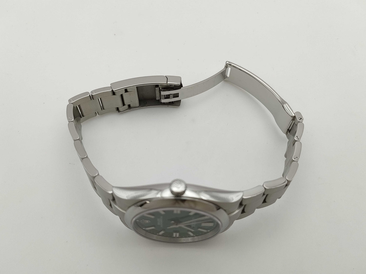 ROLEX 124300 5E9073L1 Green Dial Men's Watch