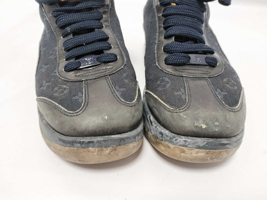 CHANEL Louis Vuitton Sneakers Sneakers